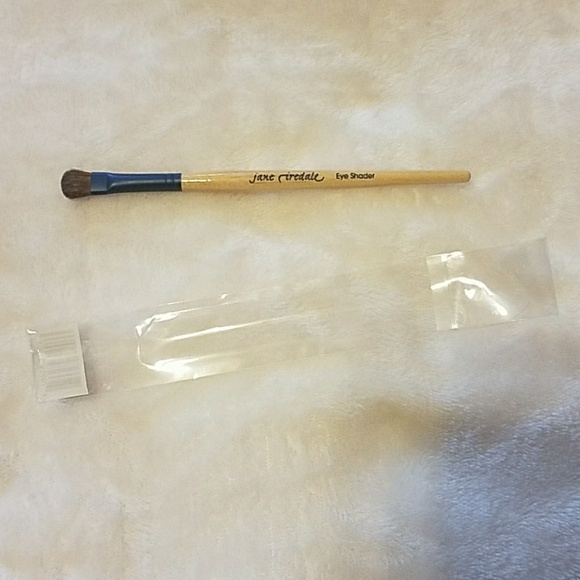 Jane Iredale brushes - Picture 1 of 1